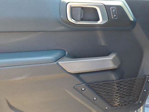 Used 2023 Ford Bronco Outer Banks w/ Sasquatch Package AWD/4WD image 17