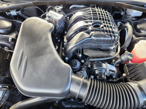 Used 2023 Dodge Challenger SXT image 14