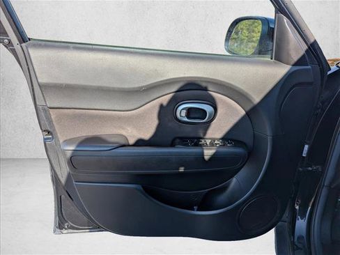 Used 2016 Kia Soul image 20