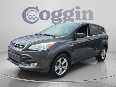Used 2016 Ford Escape SE FWD image 1