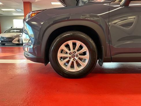 Certified 2024 Toyota Grand Highlander AWD image 27