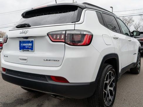 Used 2022 Jeep Compass Limited AWD/4WD image 6