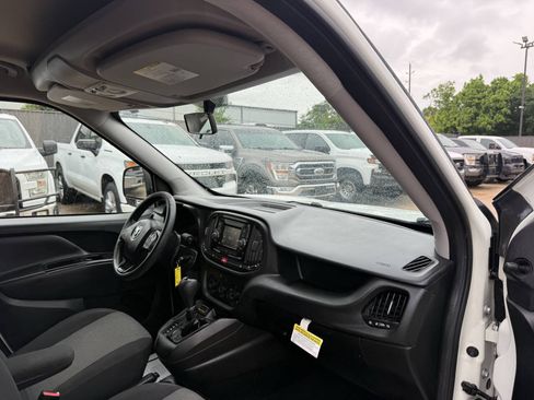 Used 2020 RAM ProMaster City Tradesman FWD image 9
