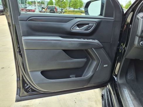 Used 2023 Chevrolet Tahoe RST w/ Luxury Package RWD image 17