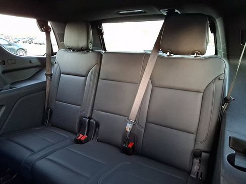 Used 2025 Chevrolet Tahoe LT image 12