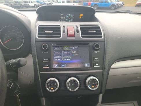 Used 2016 Subaru Forester 2.5i w/ Alloy Wheel Package image 14