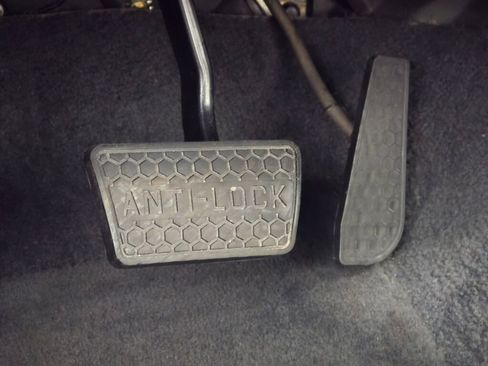 Used 1993 Chevrolet Camaro Z28 image 82