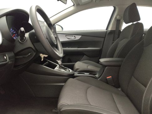 Used 2024 Kia Forte LXS FWD image 17