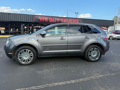 Used 2009 Lincoln MKX AWD image 4