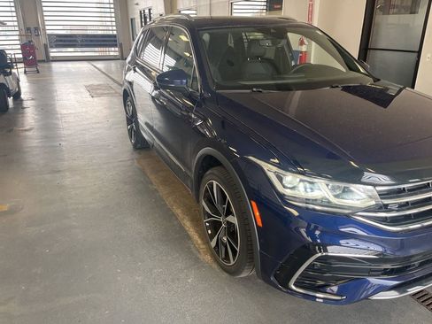 Used 2022 Volkswagen Tiguan SEL R-Line image 8