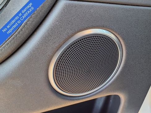 Used 2020 Land Rover Discovery Sport S image 16