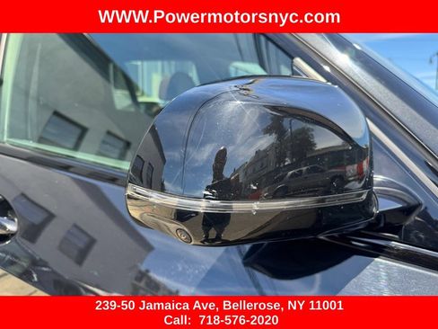 Used 2023 BMW X7 M60i w/ Executive Package AWD/4WD image 19