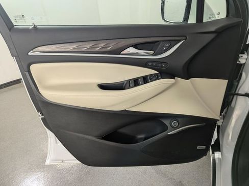 Used 2022 Buick Enclave Avenir w/ Avenir Technology Package image 7