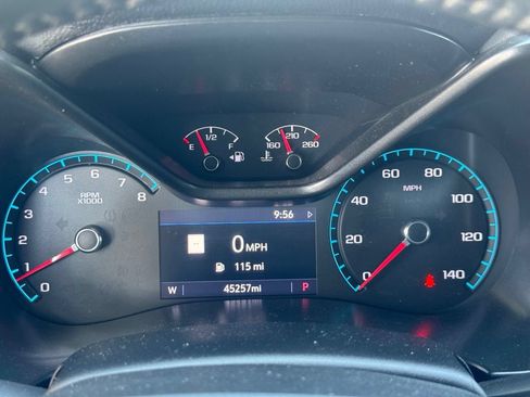 Used 2021 Chevrolet Colorado Z71 w/ Safety Package AWD/4WD image 8