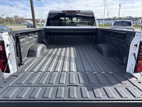 Used 2024 GMC Sierra 2500 Denali w/ Denali Reserve Package image 8