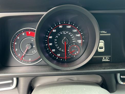 Used 2023 Hyundai Elantra SEL image 18