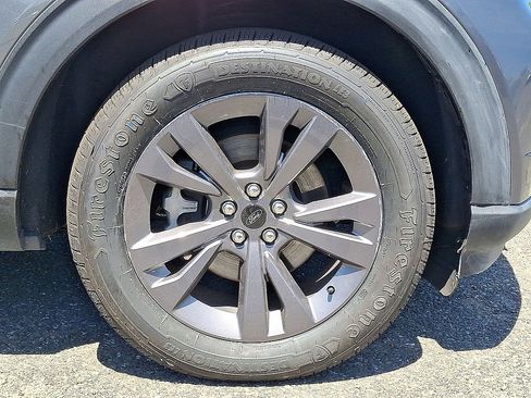 Certified 2023 Ford Explorer XLT w/ Equipment Group 202A AWD/4WD image 33