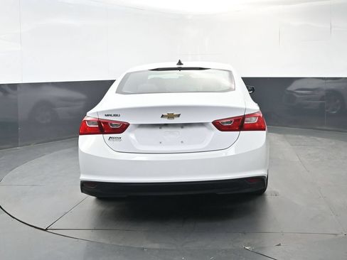 Used 2021 Chevrolet Malibu LS FWD image 4