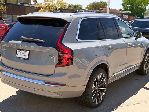 New 2026 Volvo XC90 T8 Plus w/ Protection Package AWD/4WD image 9