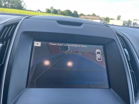 Used 2019 Ford Edge SEL w/ Equipment Group 201A AWD/4WD image 37