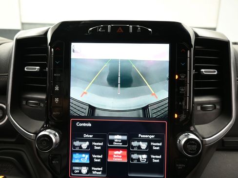 Used 2020 RAM 2500 Laramie w/ Night Edition image 31