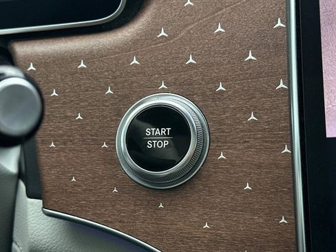 Used 2023 Mercedes-Benz EQE 350+ SUV image 23