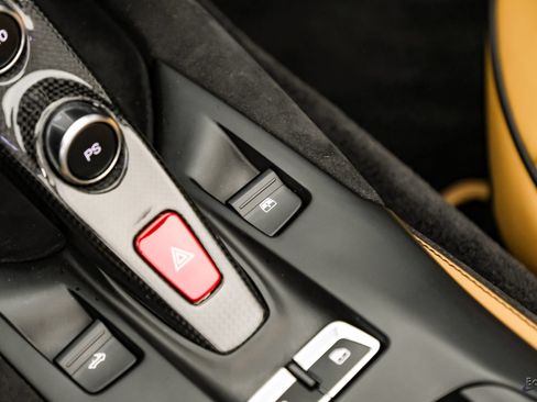 Used 2022 Ferrari 812 GTS RWD image 86