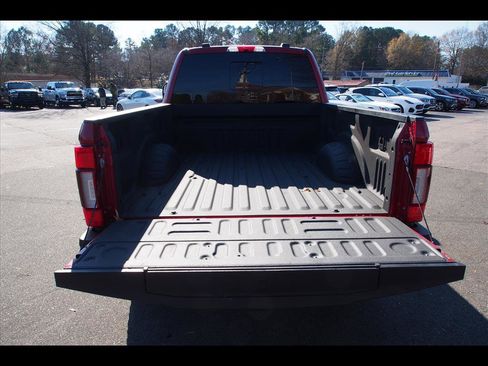 Used 2021 Ford F250 Lariat image 5