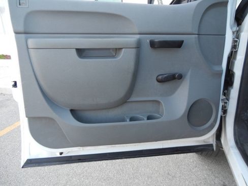 Used 2012 Chevrolet Silverado 1500 W/T RWD image 24