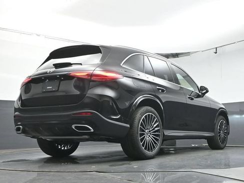 Used 2026 Mercedes-Benz GLC 300 image 38