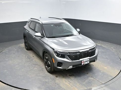 Used 2025 Kia Seltos S image 36