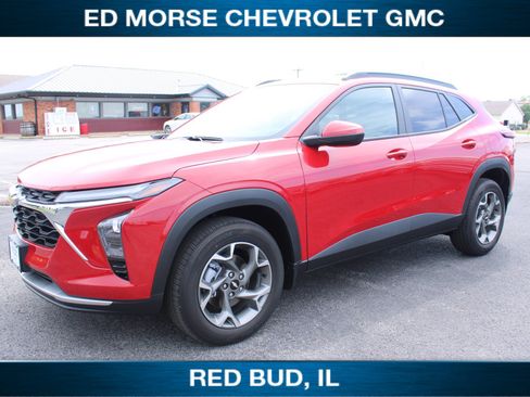 Used 2026 Chevrolet Trax LT w/ LT Convenience Package FWD image 4