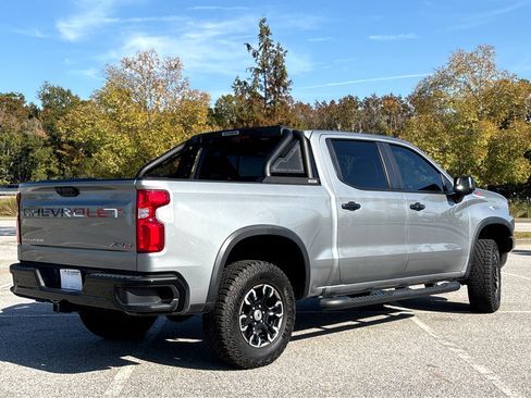 Used 2024 Chevrolet Silverado 1500 ZR2 w/ Technology Package image 24