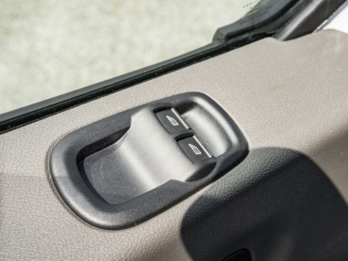 New 2025 Ford Transit 350 148 Medium Roof image 32