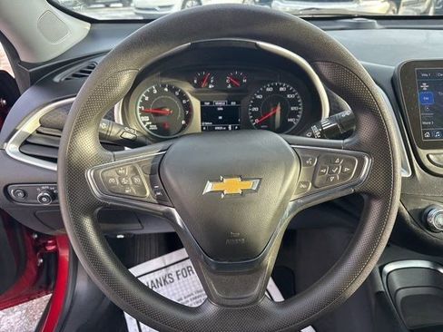 Used 2024 Chevrolet Malibu LT image 16