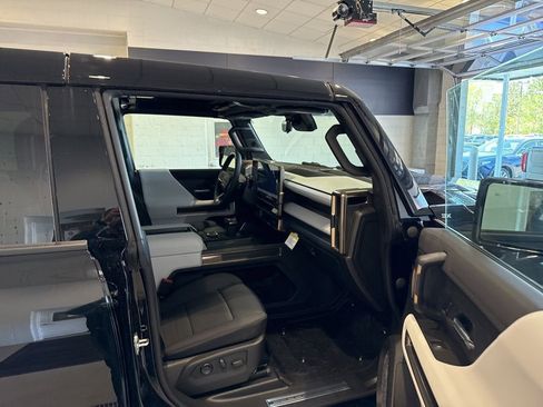 New 2025 GMC Hummer EV 3X AWD/4WD image 12