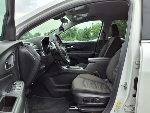 Used 2019 Chevrolet Equinox LT FWD image 19
