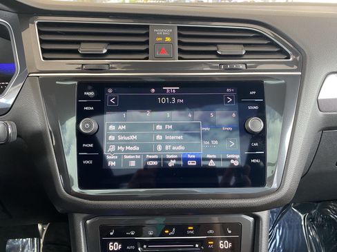 Certified 2023 Volkswagen Tiguan SE R-Line FWD image 3