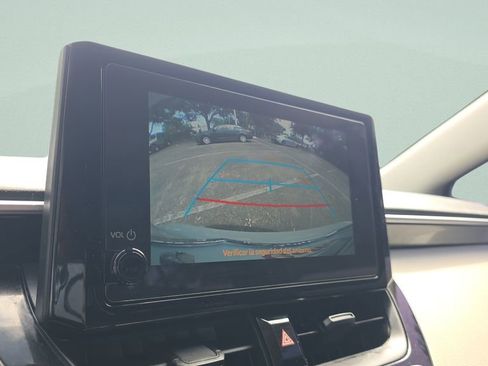 Used 2025 Toyota Corolla LE w/ Convenience Package FWD image 17