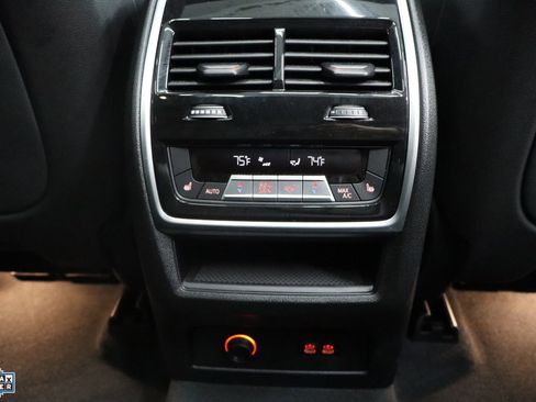 Used 2025 BMW X5 xDrive50e image 30