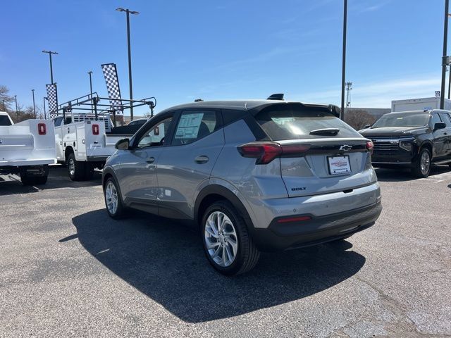 New 2027 Chevrolet Bolt LT w/ Comfort Package FWD image 5
