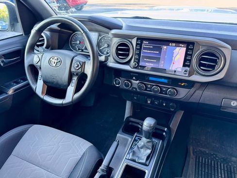 Used 2021 Toyota Tacoma TRD Sport AWD/4WD image 18