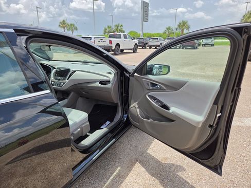 Used 2024 Chevrolet Malibu LT FWD image 19