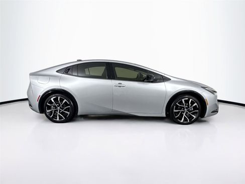 Used 2024 Toyota Prius Prime XSE image 11