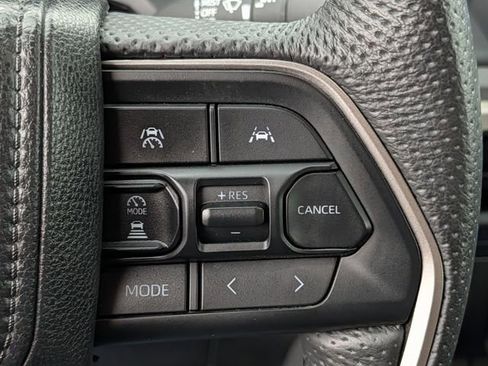 Used 2024 Toyota Tacoma TRD Off-Road image 21