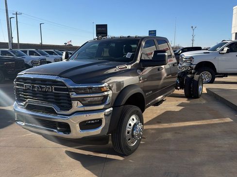 New 2026 RAM 5500 4x4 Crew Cab image 1