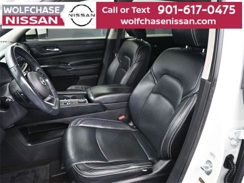 Used 2022 Nissan Pathfinder SV image 17