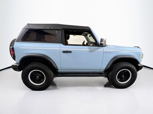 Used 2024 Ford Bronco Heritage Edition AWD/4WD image 4