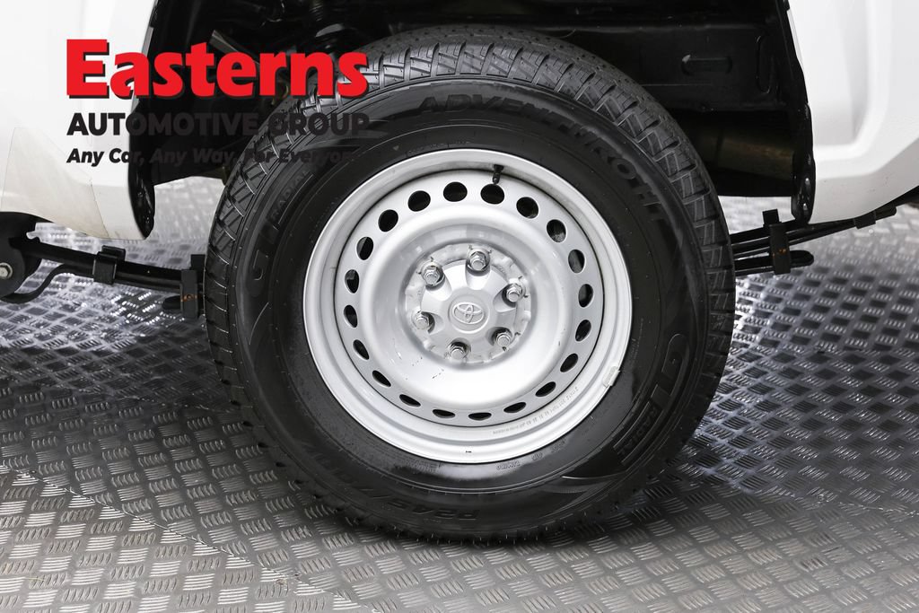 Used 2024 Toyota Tacoma SR RWD image 9