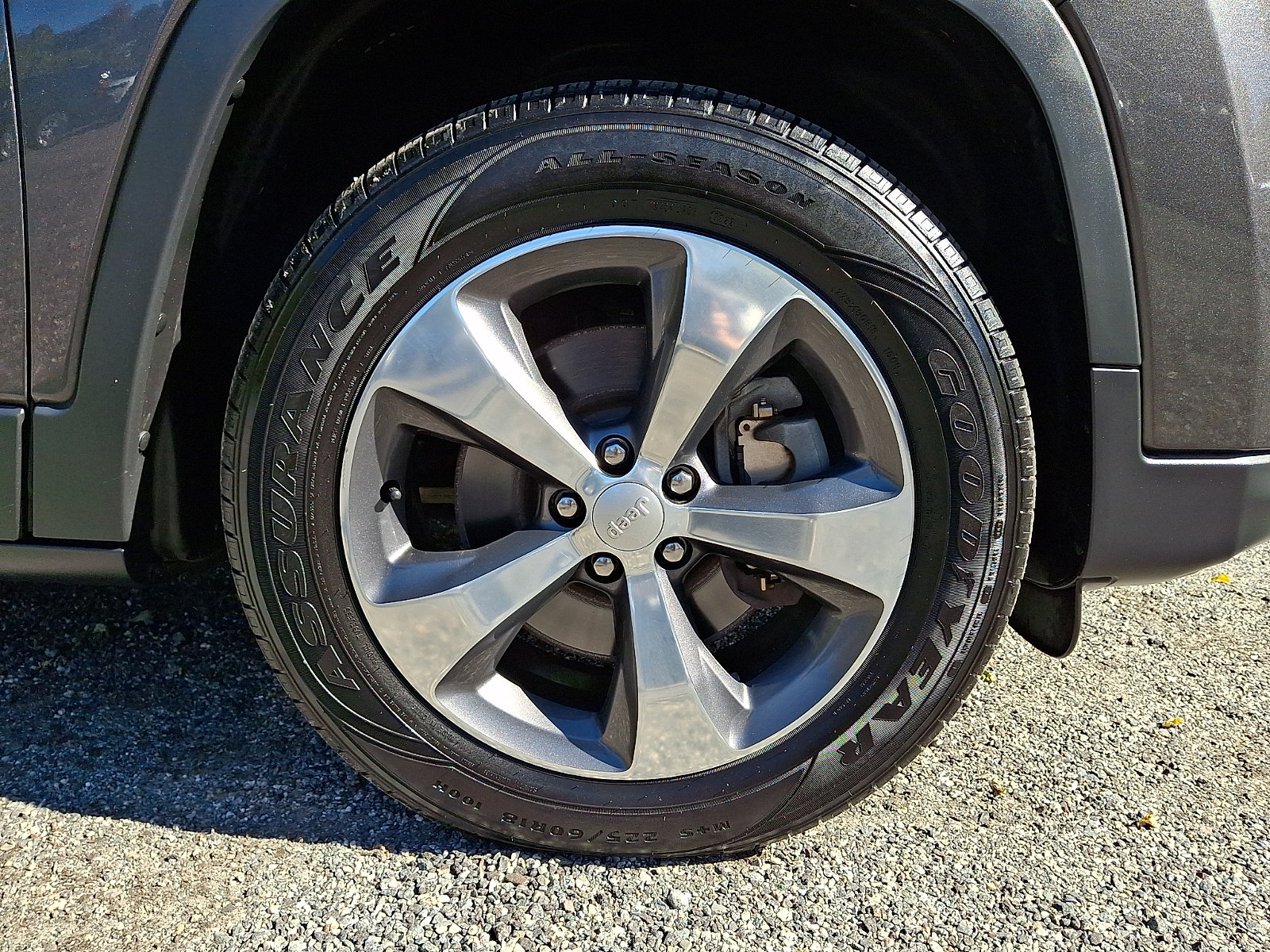 Certified 2020 Jeep Cherokee Limited AWD/4WD image 8
